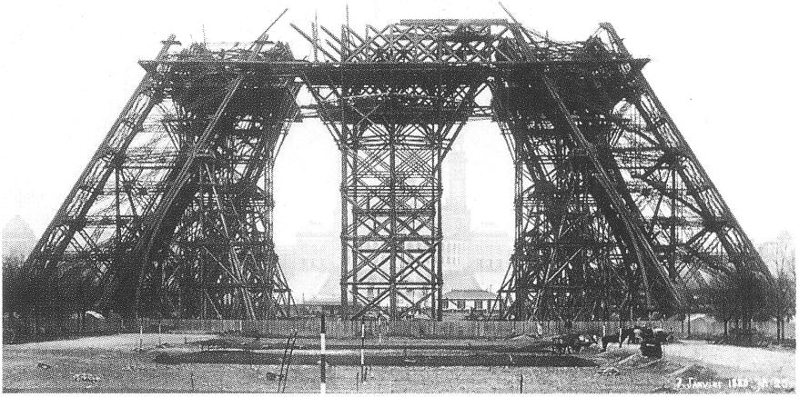 Эйфель строил мосты, а в 1889 г. его парижская башня продемонстрировала, на что способен легкий ажурный стальной каркас.